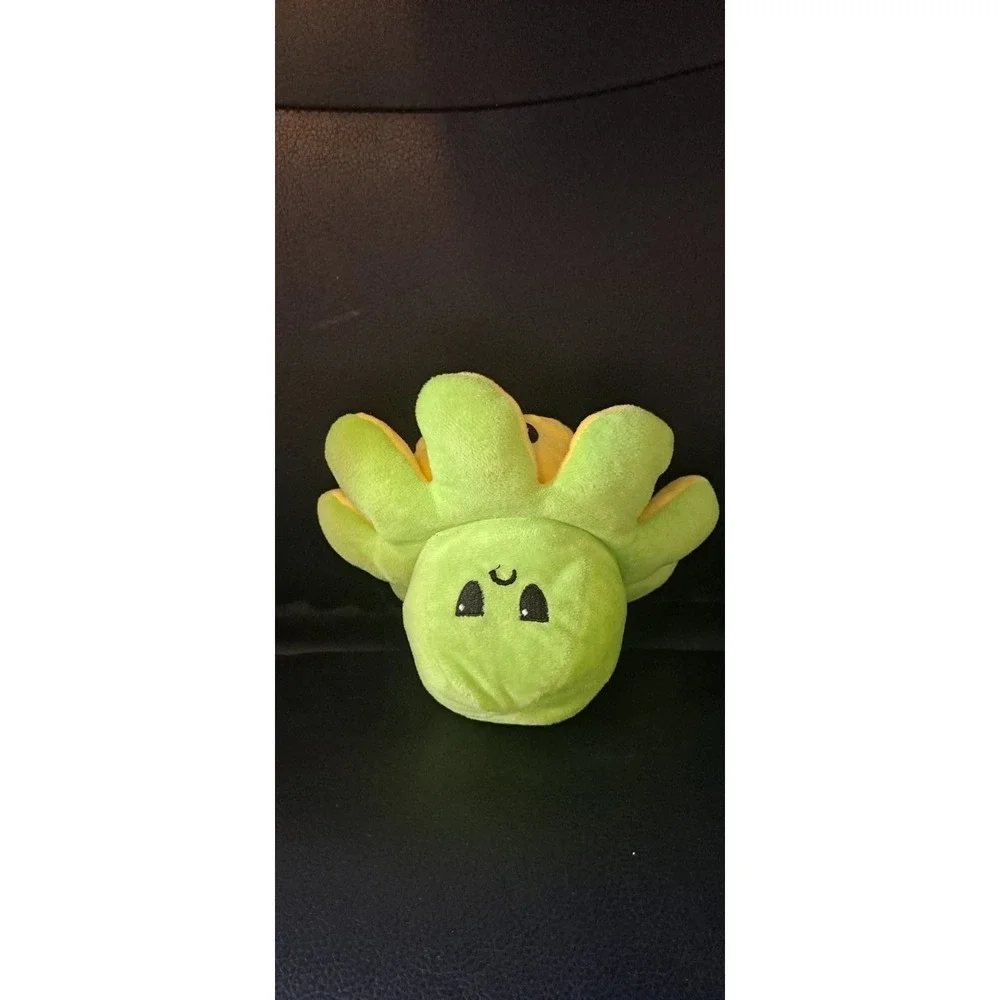 Moody Reversible Octopus Plushie‎ Green & Yellow